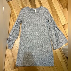 Women’s Grey Loft Dress : Size Small